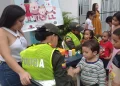 Realizan sensibilización con niñas y niños sobre el uso de la pólvora en Puerto Libertador