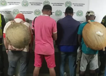 El Ejército captura a 4 barequeros mientras los verdaderos delincuentes se pasean por sus narices