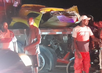 Grave accidente de tránsito deja colisión de mulas en la vía entre Tolú y San Onofre