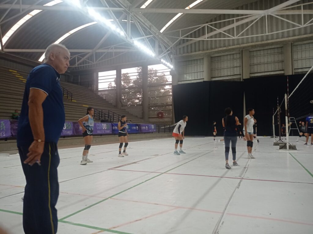 deportistas de Puerto Libertador, Valeria García Díaz y Ana Lucía Osorio Padilla, destacan en la selección Córdoba de Vóleibol para los Juegos Deportivos Nacionales 2023