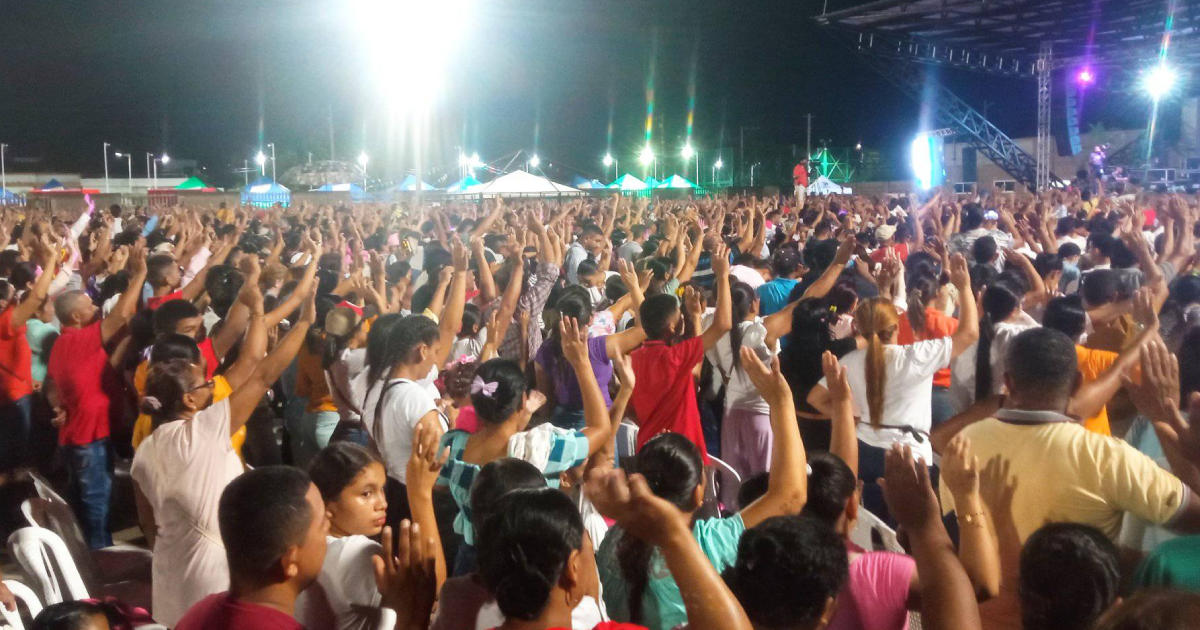 Cielos Abiertos: evento religioso congregó a cerca de 12 mil personas en Sahagún