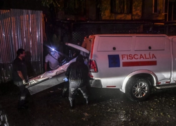 Joven muere tras resbalar de las piernas de su novio en Bogotá