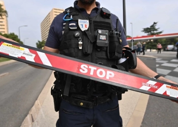 Evacúan varios aeropuertos en Francia por amenazas de atentado