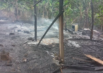 Incendio consume la casa de una humilde familia en Lorica; piden ayuda