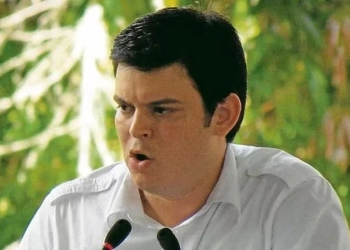 Alejandro Lyons fue imputado por presuntas irregularidades en contratos de servicios para niños con síndrome de Down