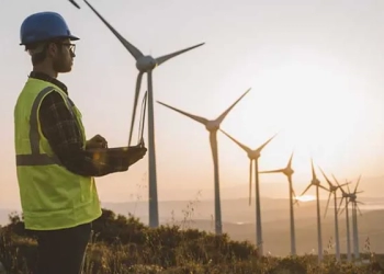 Gobierno anuncia transición energética a paneles solares en la Costa Caribe