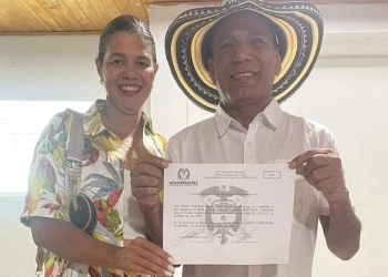 Ramón Rubio recibe credencial como alcalde electo de Puerto Libertador