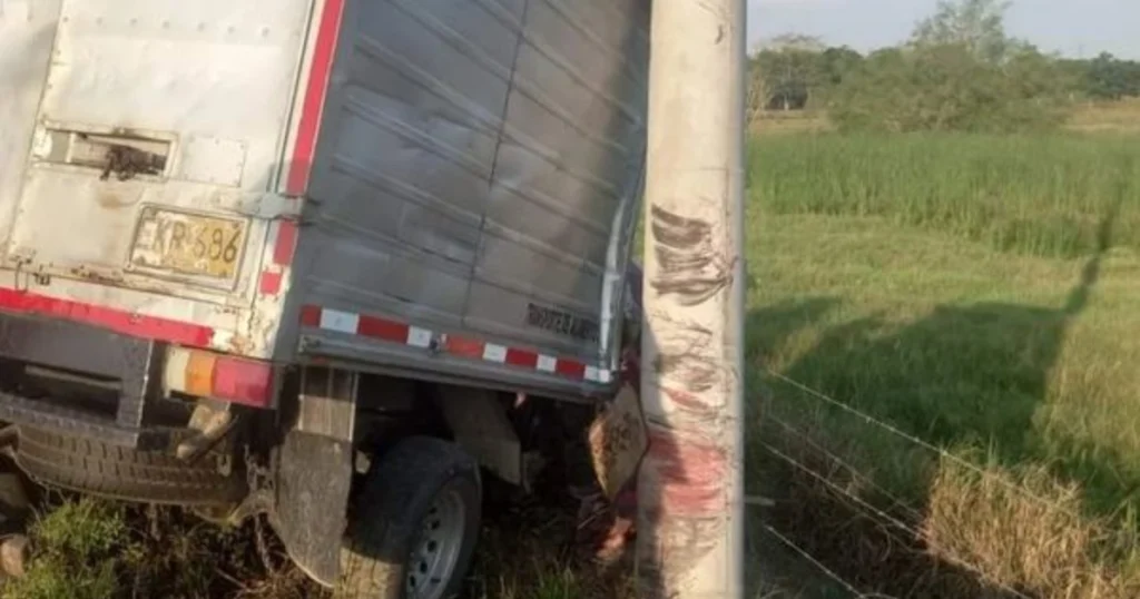 Accidente en vía Tierralta - Montería deja una persona muerta y otra herida