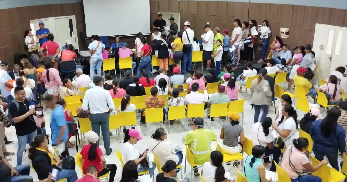 “Sorprenden” a Afinia al no brindar respuestas a usuarios inconformes en Montelíbano, ¿qué pasó?
