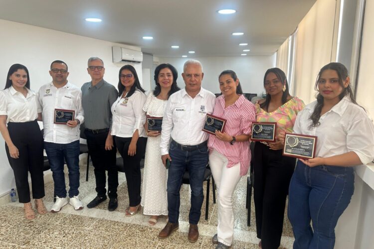 Reconocen a municipios de Córdoba por su gestión en salud