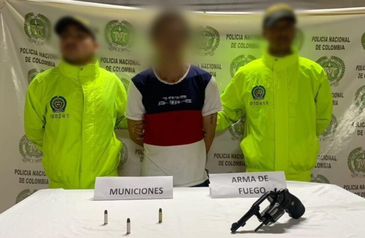 Capturan a presunto integrante del ‘Clan del Golfo’ con arma de fuego en La Apartada