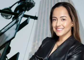 Eliana Ortega, la mujer que se ha hecho rica quitando piojos: “¡Más de 2.000 euros al día!”