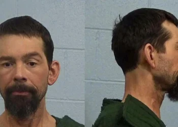 Hombre mató a sus padres con escopeta tras pelea por pastilla para dormir
