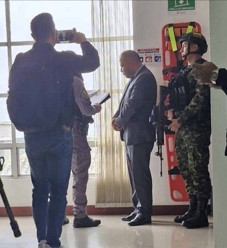 De alcalde a capo: capturado por enviar coca en sacos de papa 