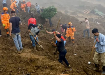 Milagro en Granizal: rescatan a bebé de 6 meses, único sobreviviente en avalancha entre Medellín y Bello